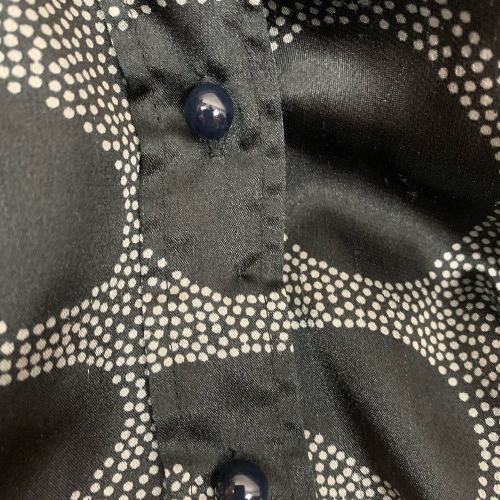 Apt 9 Satiny Polka Dot Fitted Dress shirt Blouse, Size XL - Picture 5 of 5